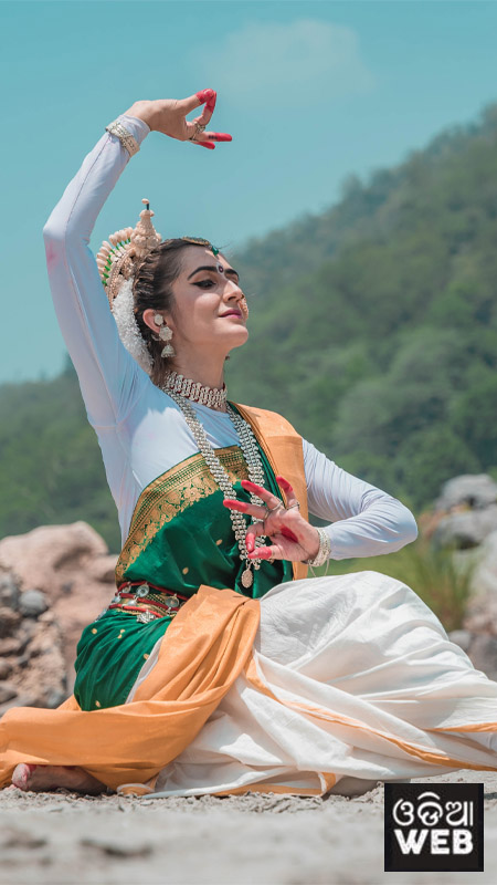 Odishhi Dance wallpaper