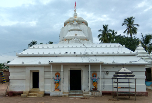 Alarnath Temple3