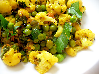 cauliflower_pea_curry