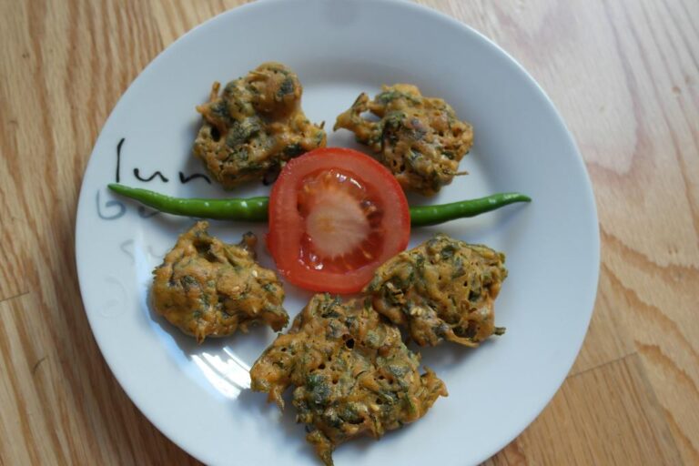 ଧନିଆପତ୍ର ପକୋଡି Dhania patra pokada